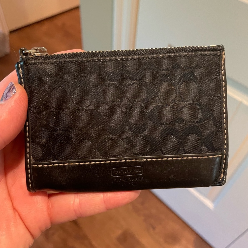 COACH zip ID holder / small wallet / coin purse